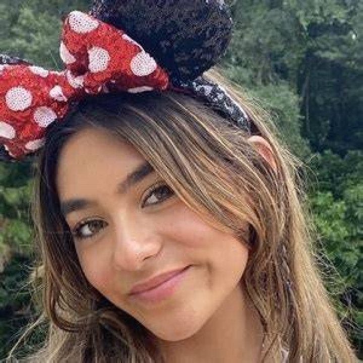 Mercedes Lomelino