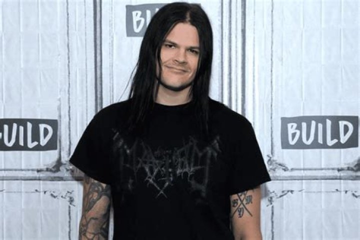 Travis Bacon Net worth